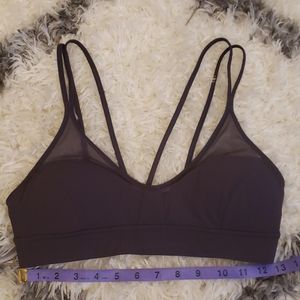 Lululemon sports bra